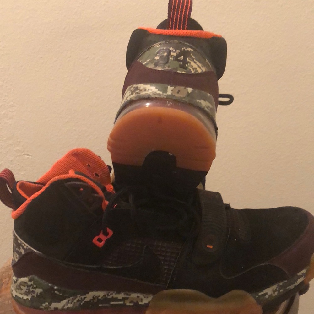 Bo Jackson Hyper Cross Trainers! Great Condition!